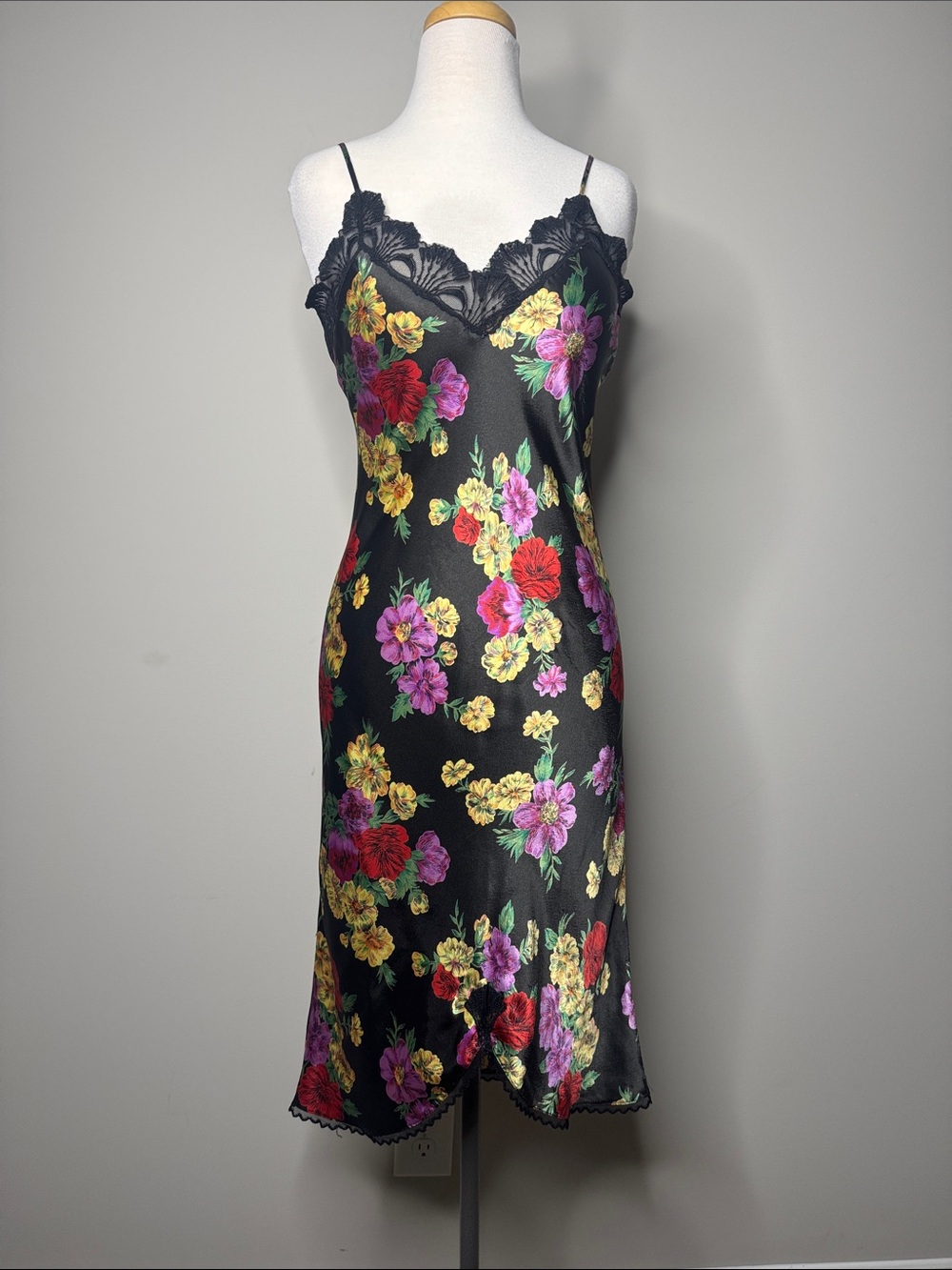 Vintage Victoria's Secret Black Floral Satin Slip with Lace Size Medium Floral